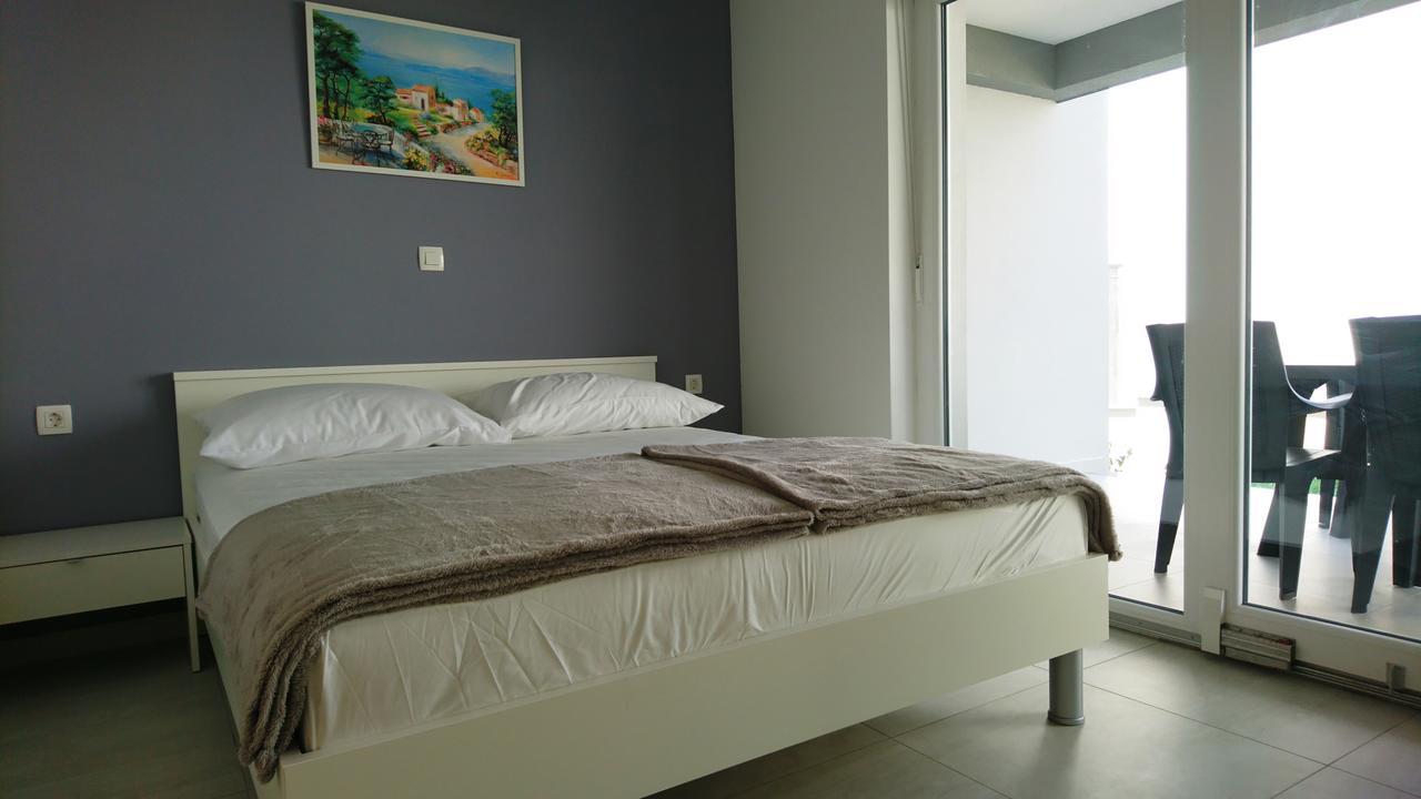 Colic Daire Njivice Dış mekan fotoğraf