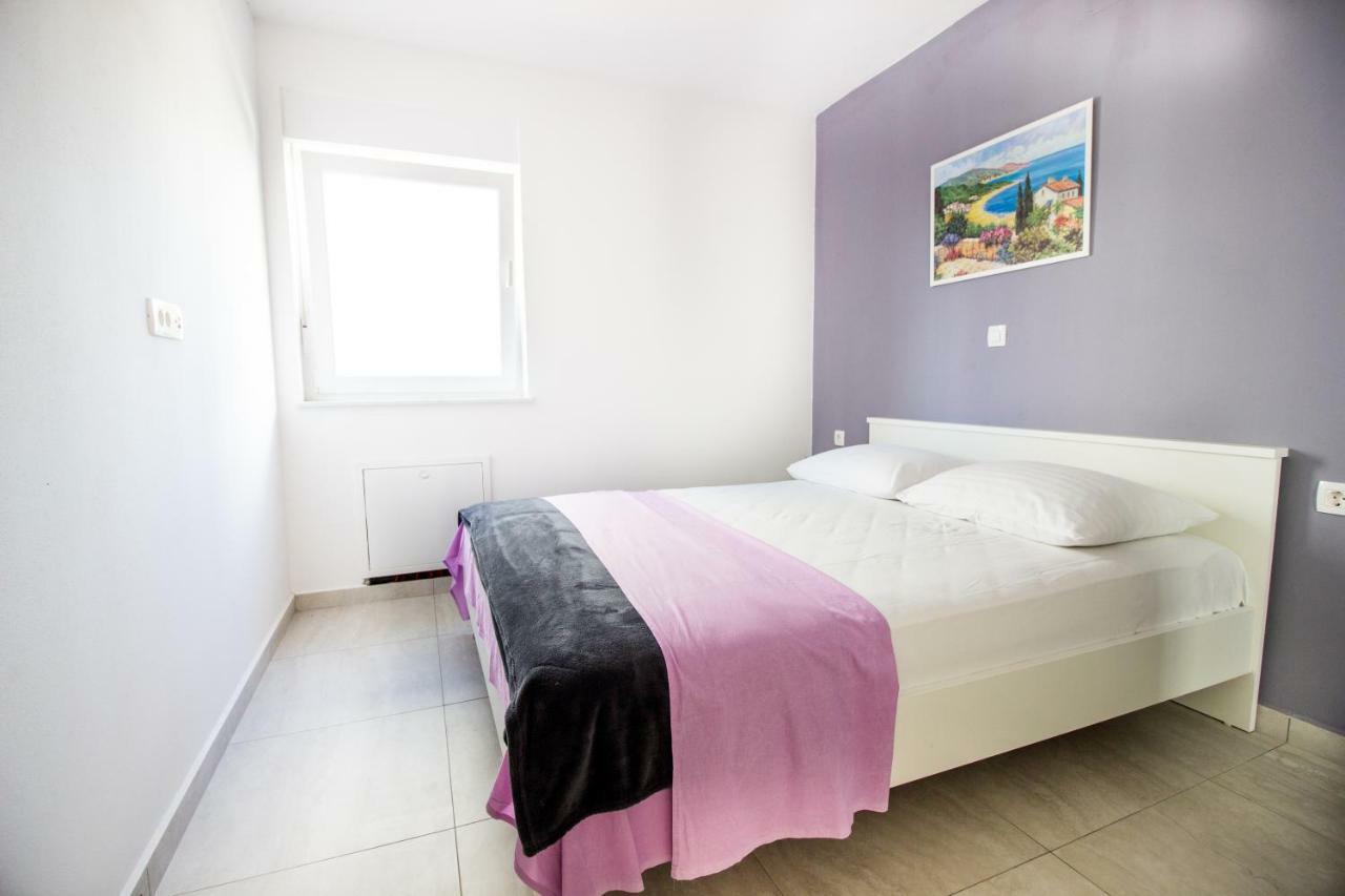 Colic Daire Njivice Dış mekan fotoğraf