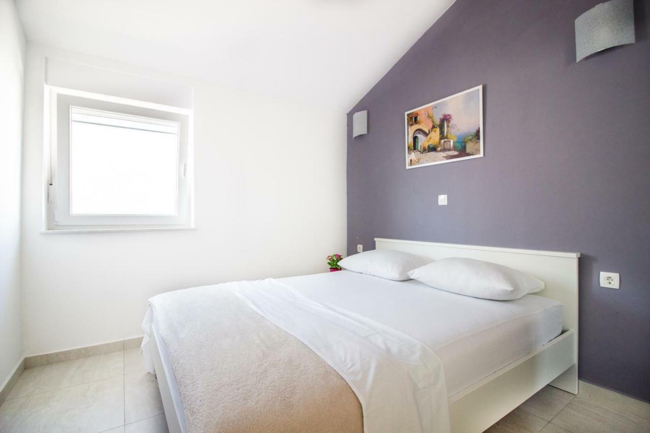 Colic Daire Njivice Dış mekan fotoğraf