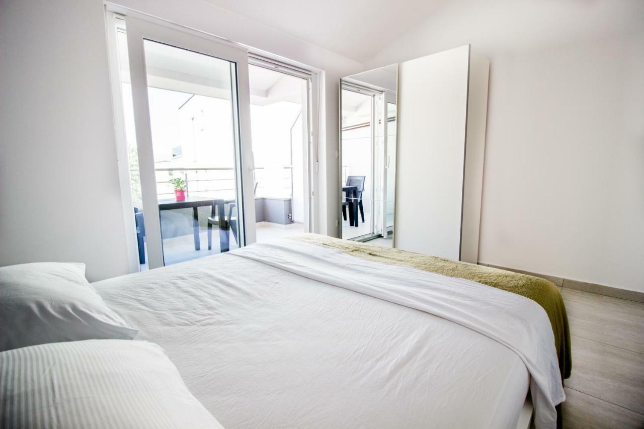 Colic Daire Njivice Dış mekan fotoğraf