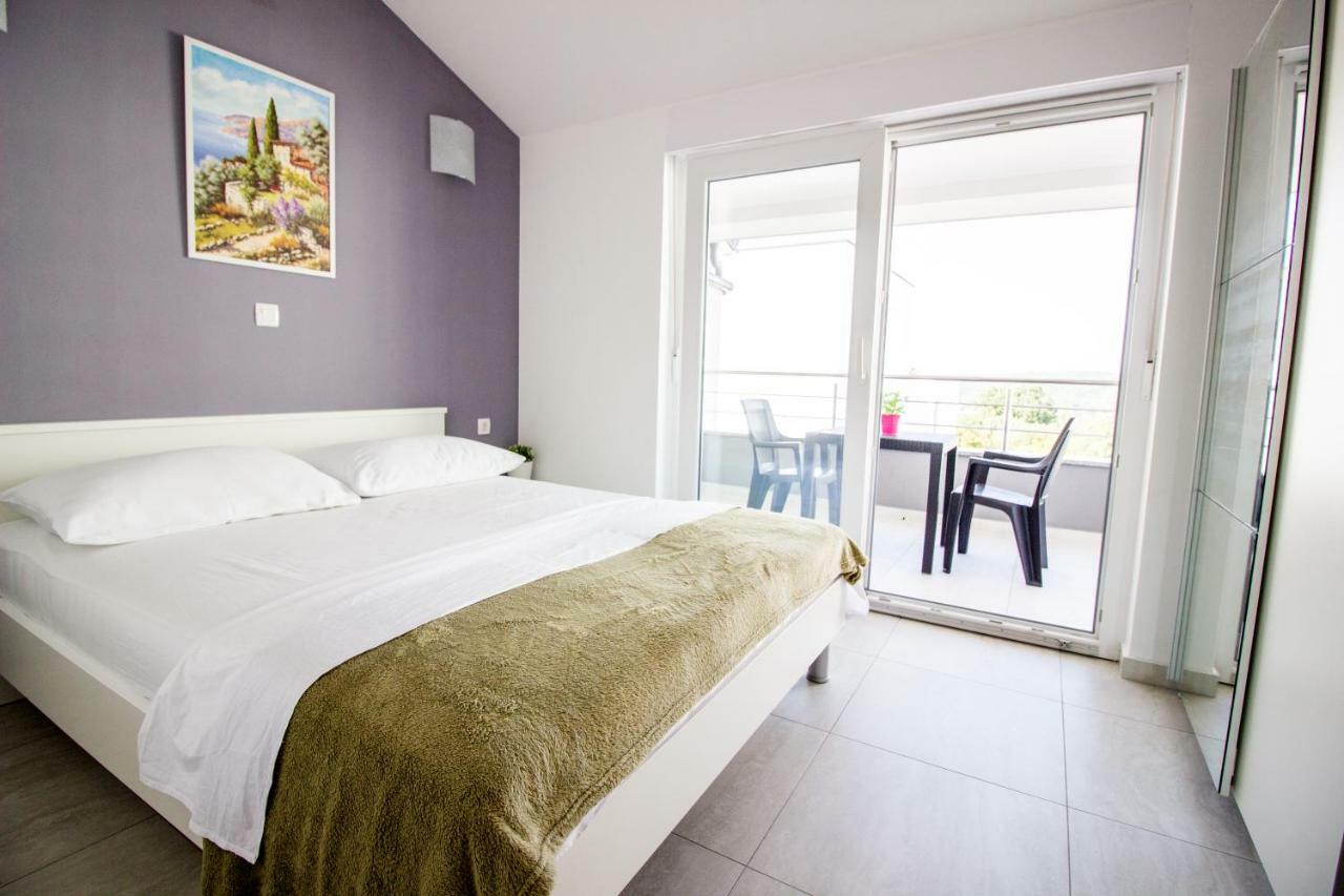 Colic Daire Njivice Dış mekan fotoğraf