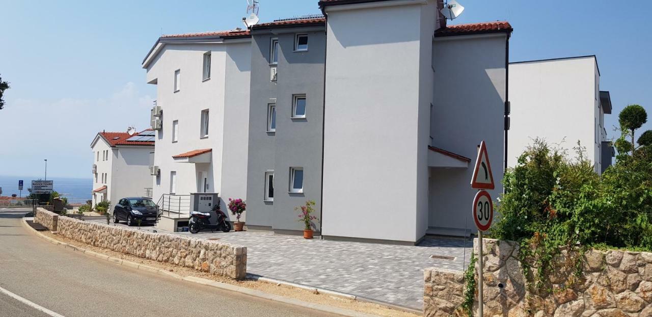 Colic Daire Njivice Dış mekan fotoğraf