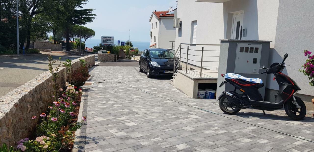 Colic Daire Njivice Dış mekan fotoğraf